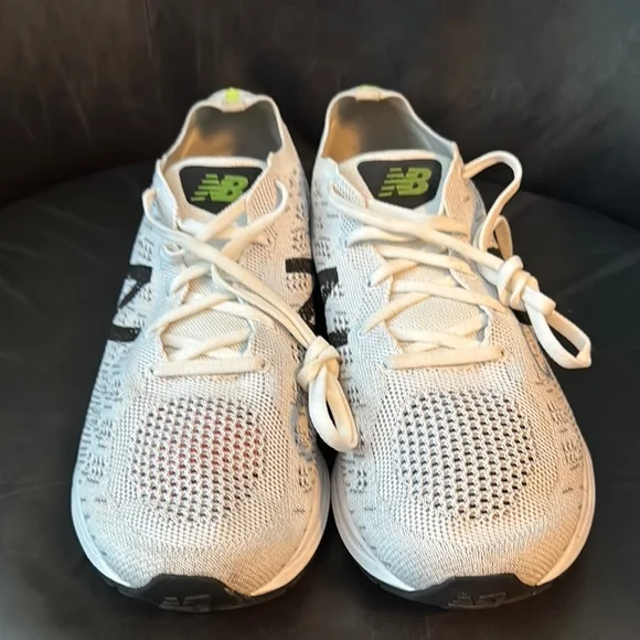 New Balance White and Gray Athletic Sneakers 890 - Picture 3 of 4